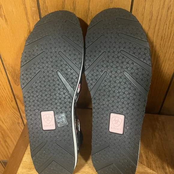 Ariat Casual Floral Flat Shoes - Picture 6 of 12